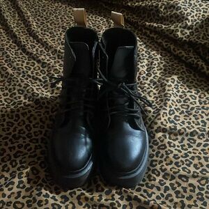 Vegan Jadon II Boot Mono Platforms Doc Marten’s